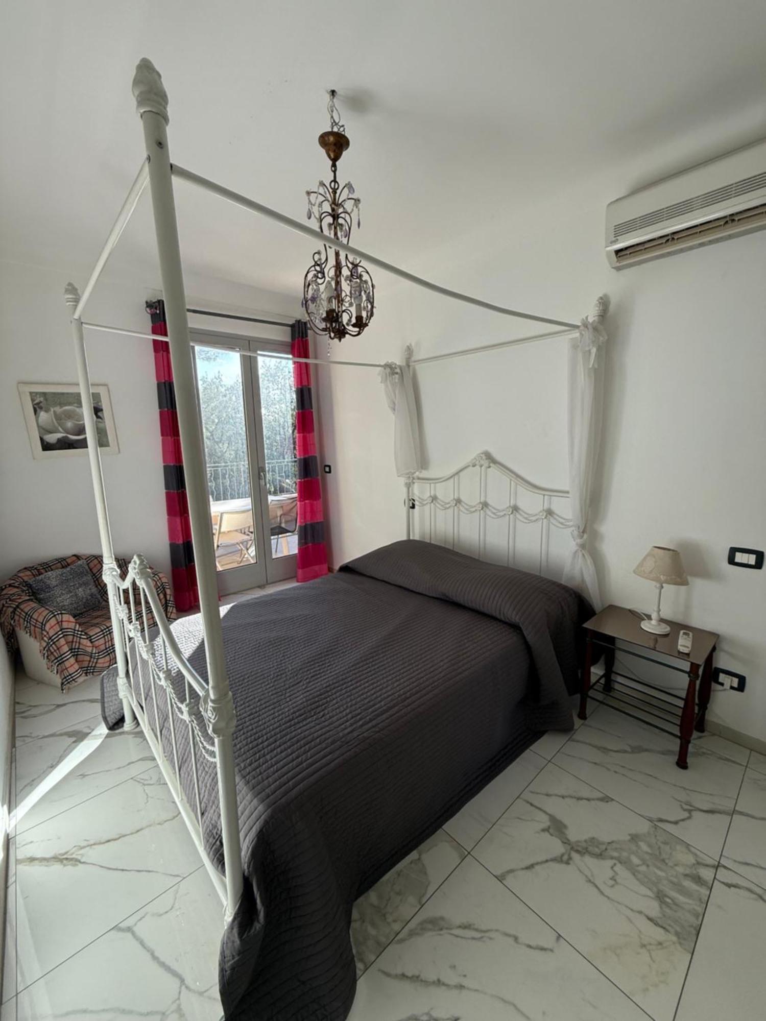 Villa Angelina Front Beach กรีโมด์ ภายนอก รูปภาพ